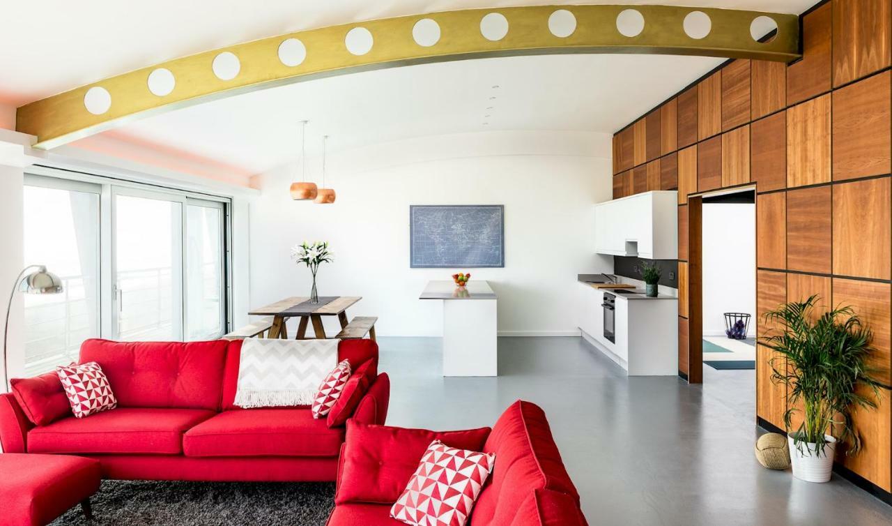 Amazing Beach Apartment Ленсінг Екстер'єр фото